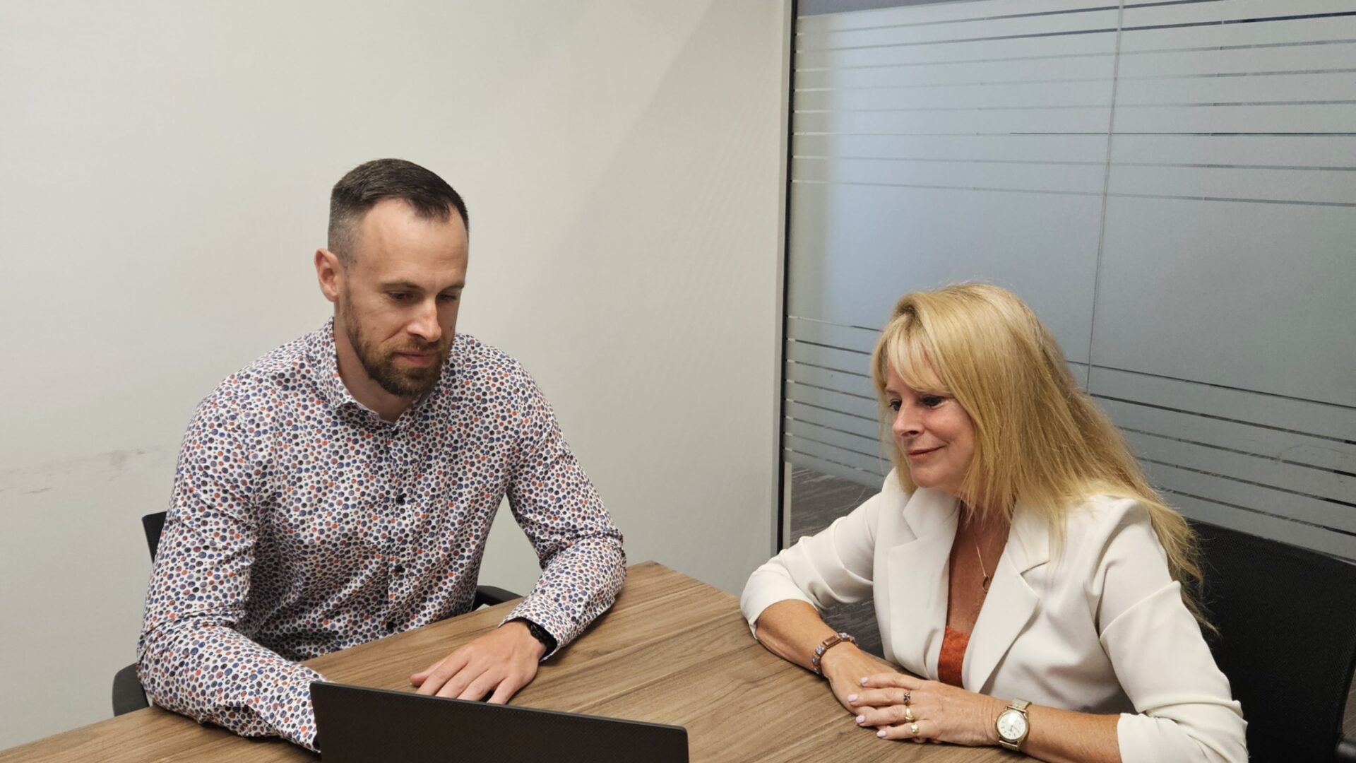 9e090a27-67d0-4f99-aa05-d62130eee711